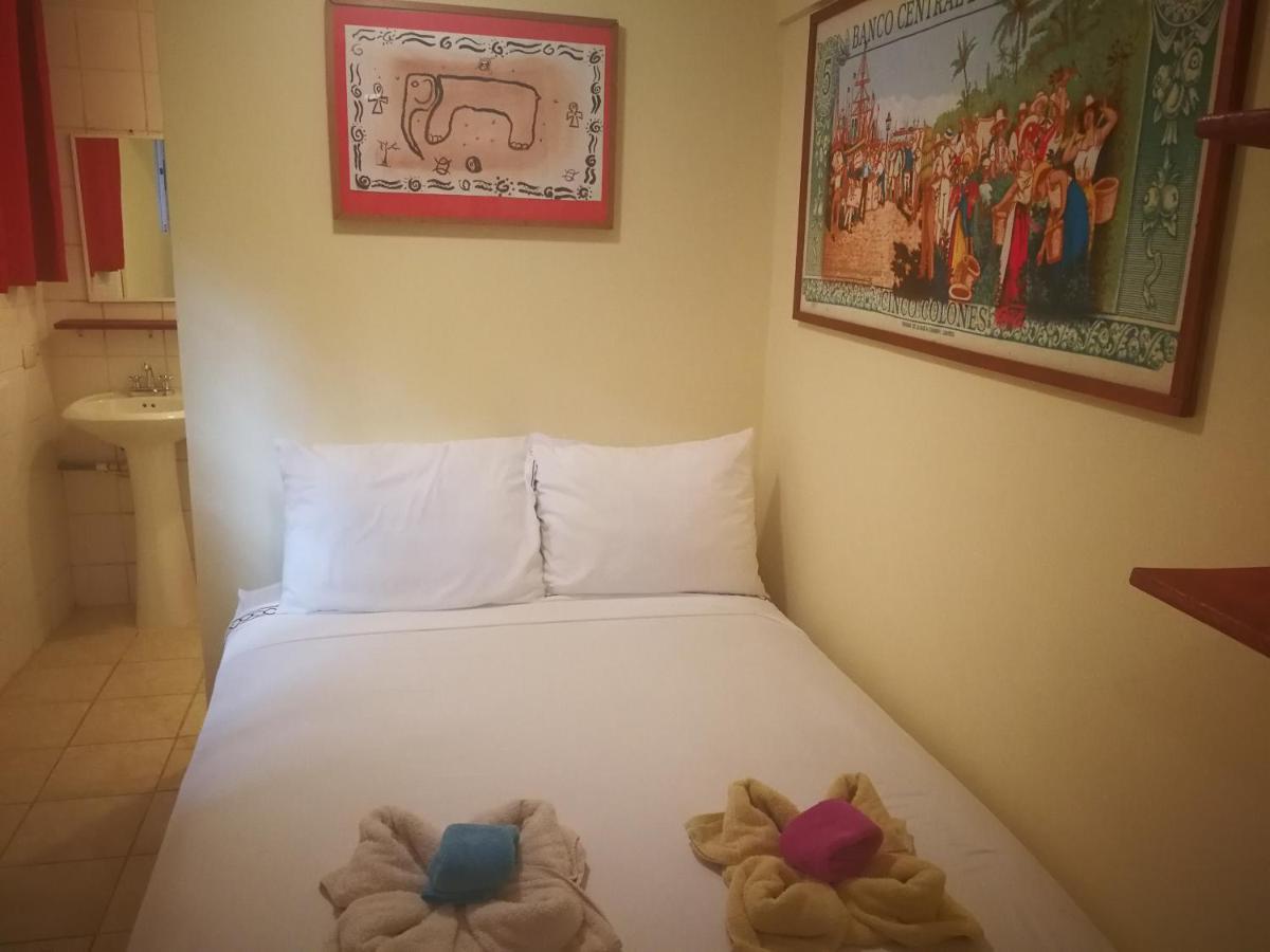 Manuel Antonio Park House - Adults Only Hotel Room photo